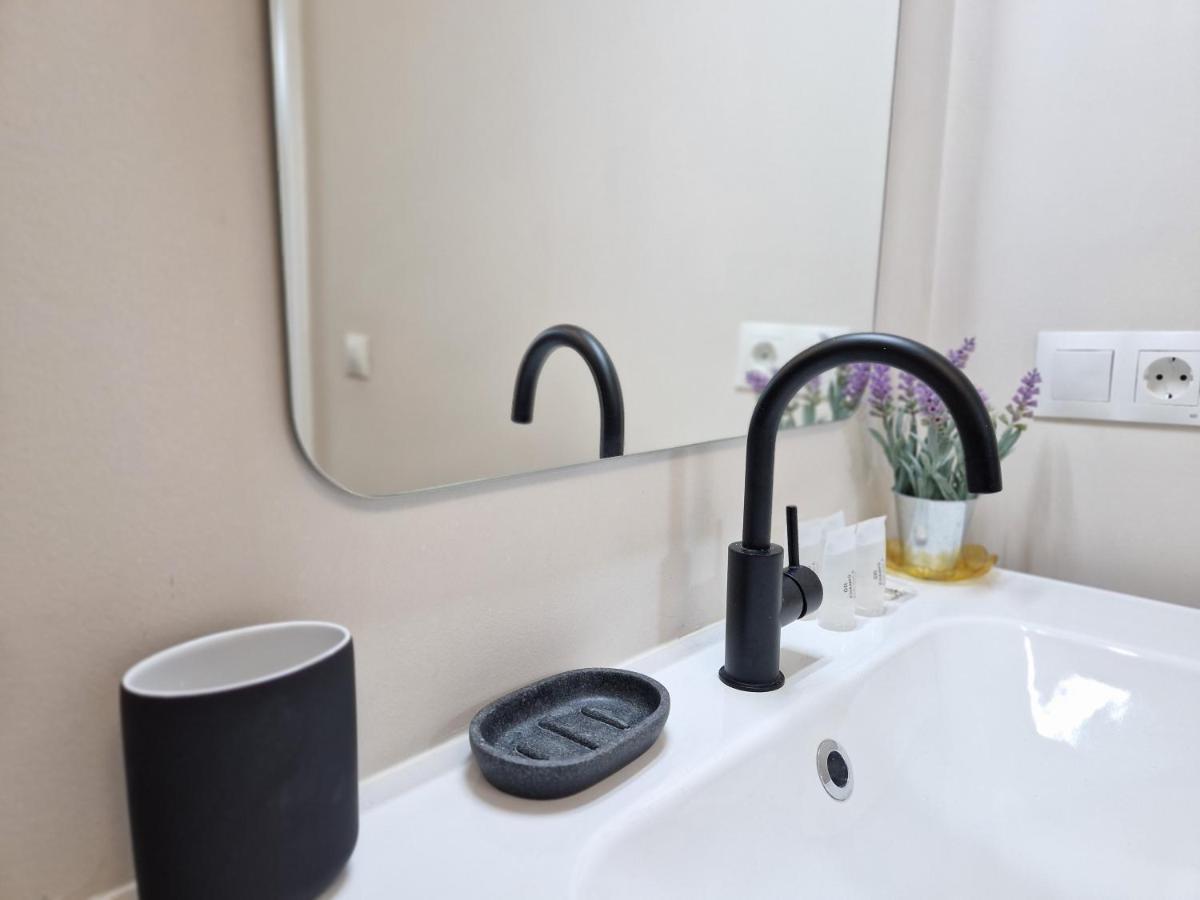 Del Parque Flats Galatas Malaga Apartment ภายนอก รูปภาพ
